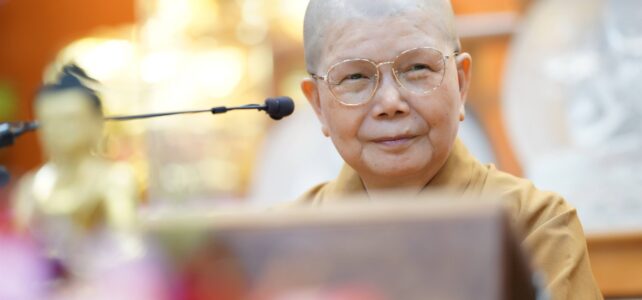 【萬佛法會】修行不嫌憨