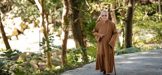 【萬佛法會】利刄割體痕易合，惡語傷人恨難消